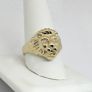 18k yellow gold mens lion ring with diamond eyes