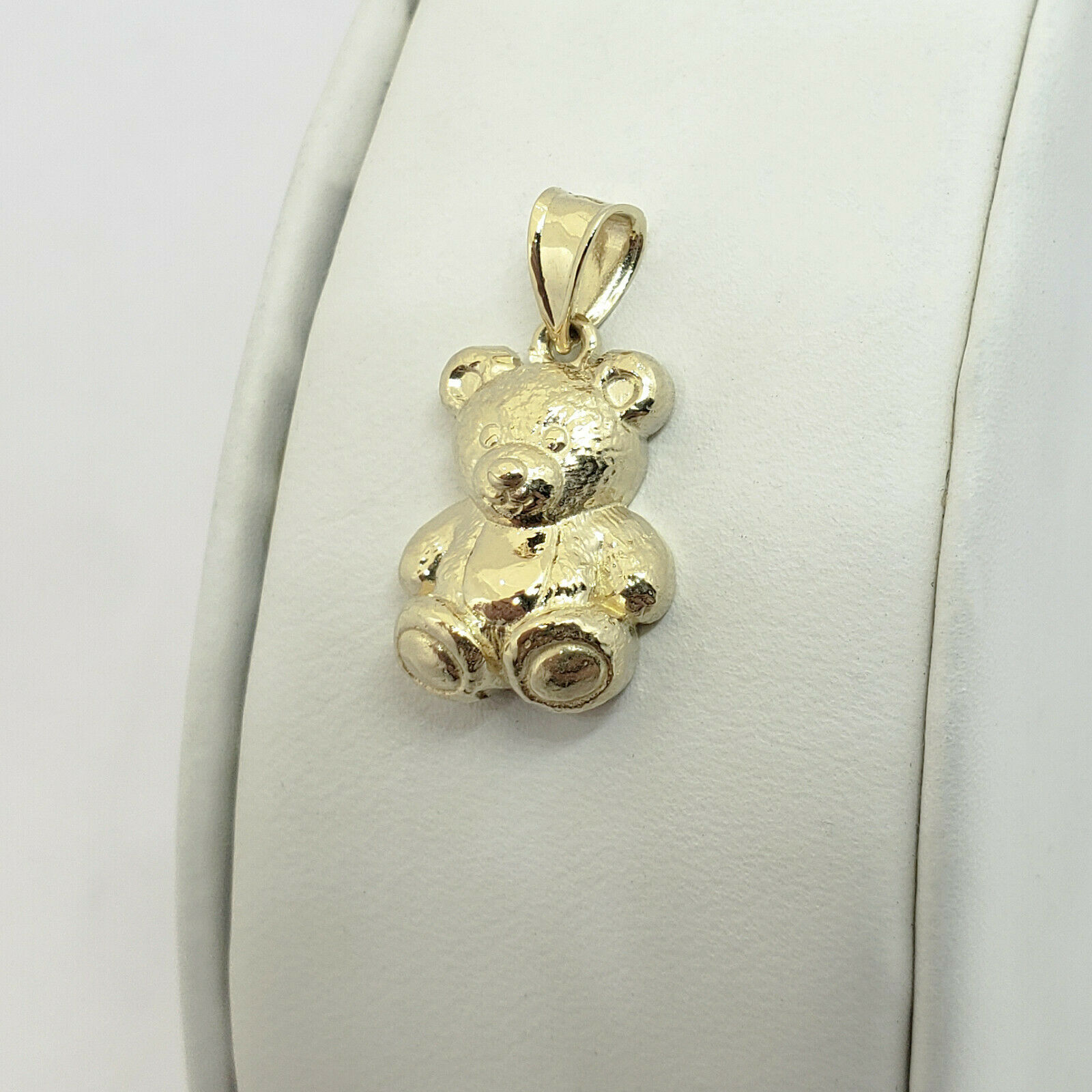 2.7 grams Small Details about   Solid 10K Yellow Gold Teddy Bear Pendant Charm