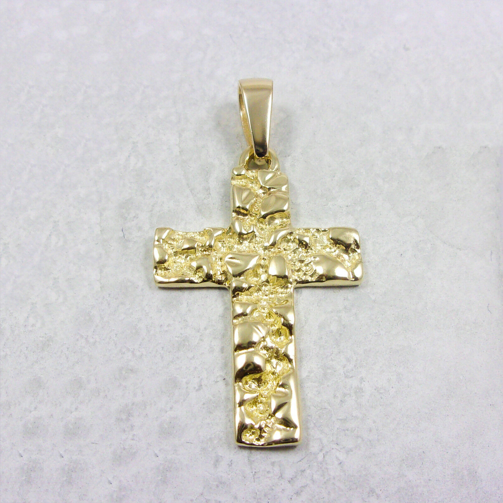 4.1 grams NEW Solid 10K Yellow Gold Mens Nugget Cross Crucifix Pendant Charm 