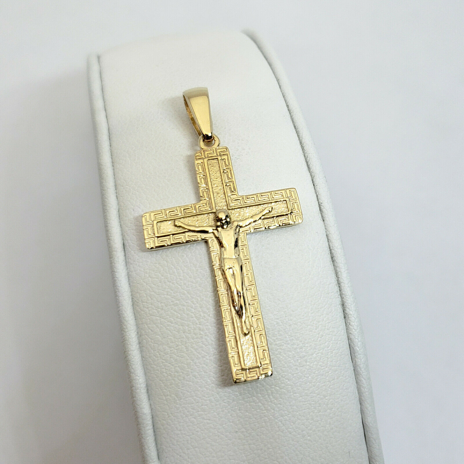 Solid 18K Yellow Gold Cross Pendant 
